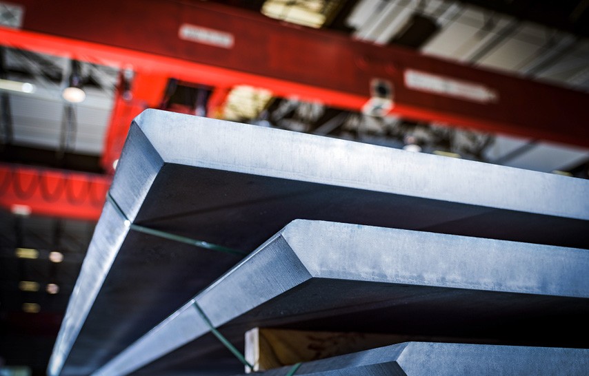 Das Steel & Service Center in Linz bietet Formzuschnitte in unterschiedlichen Ausführungen an.