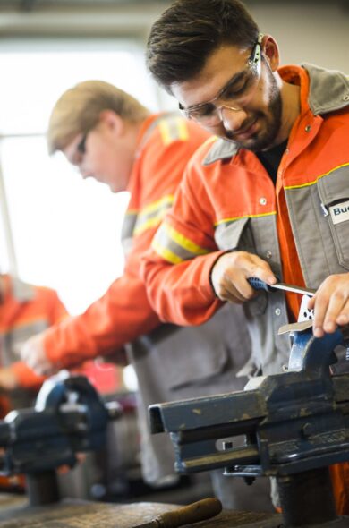 Mitarbeiter in der Werkstatt