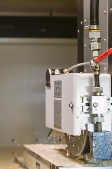 voestalpine Fachausbildung Metalltechnik Flachschleifen