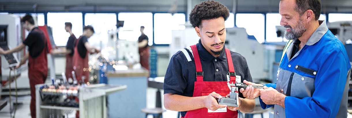 voestalpine Automotive Components offers attractive benefits such as flexible working hours, health programs and much more.