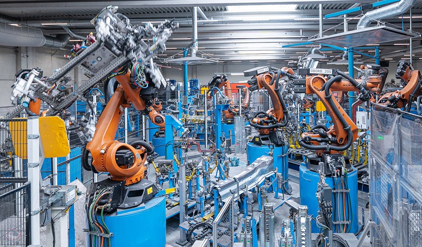 voestalpine Automotive Components sorgt für die optimale Verbindung von mehreren Bauteilen zu einer fertigen Baugruppe.