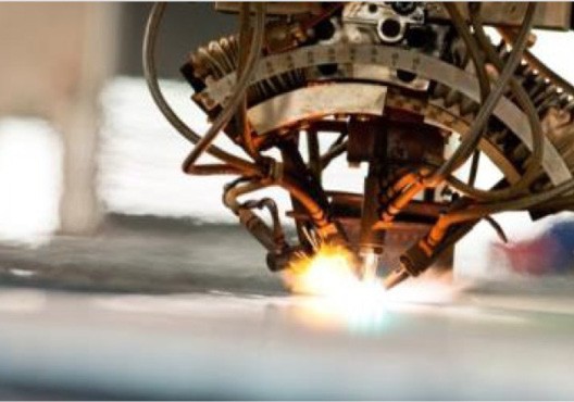 Brennschneiden bietet eine bewährte Methode für zuverlässige Zuschnitte.