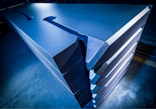 An unserem Formzuschnittzentrum setzen wir modernste Plasma- und Autogenschneideanlagen ein.