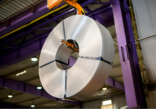 Wir liefern Spaltband, das höchste Stahlqualität erfüllt.