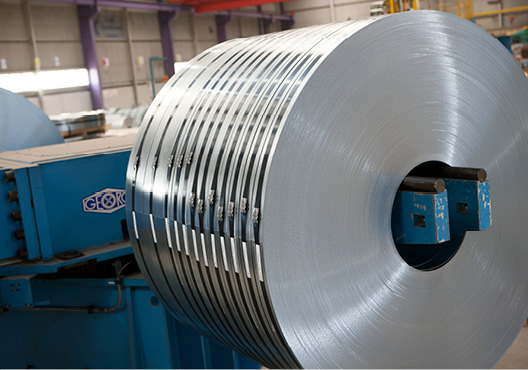 Unser Spaltband ermöglicht effiziente Prozesse bei Kund:innen.