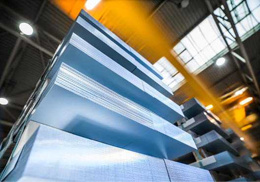 voestalpine liefert Tafelblech in höchster Maßgenauigkeit.